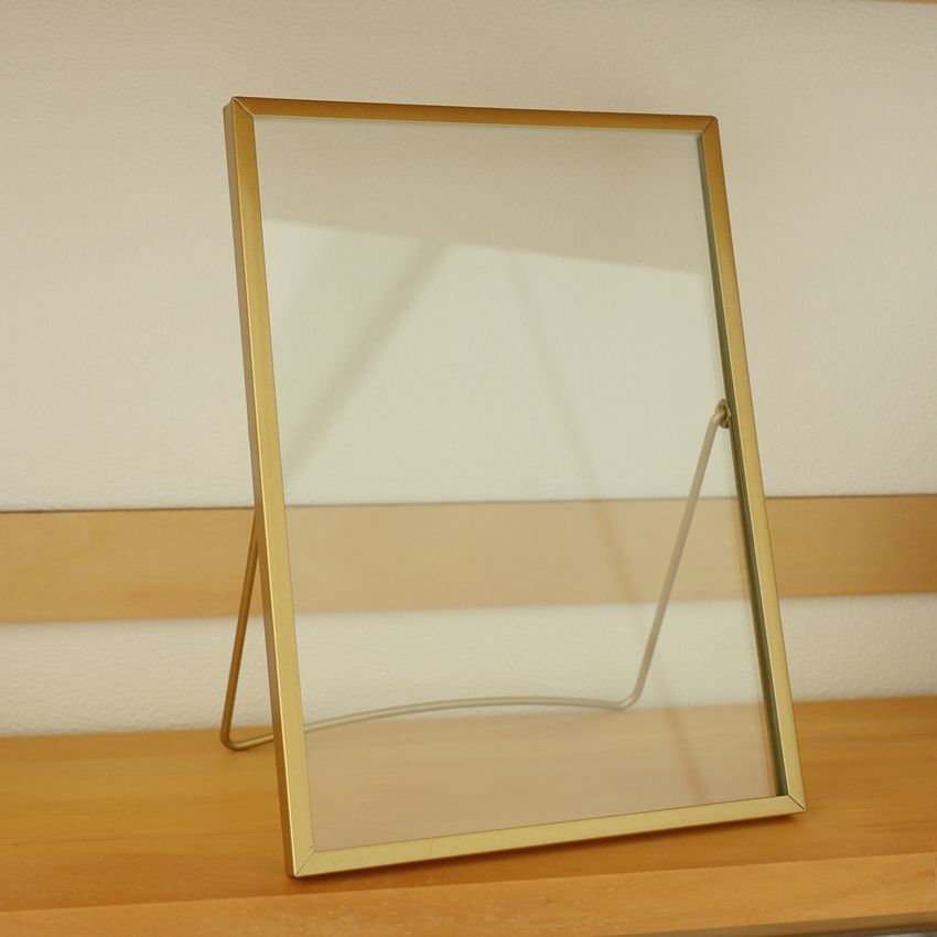 3COINSさんの真鍮フォトフレーム