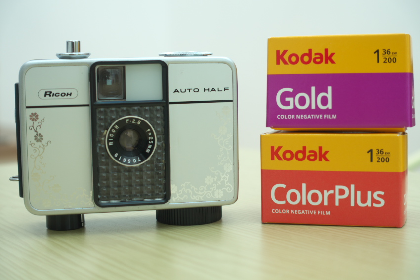 リコーオートハーフE 花柄